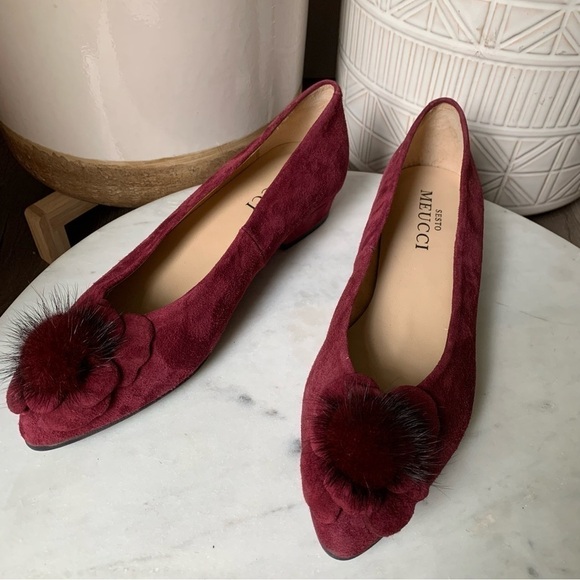 NEW Sesto Meucci Red Suede Ballerina Slip On Pumps with Rabbit Fur Pom size 7 - Picture 12 of 12